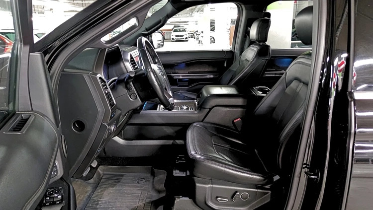 Ford Expedition cena 269900 przebieg: 56638, rok produkcji 2018 z Kraków małe 352